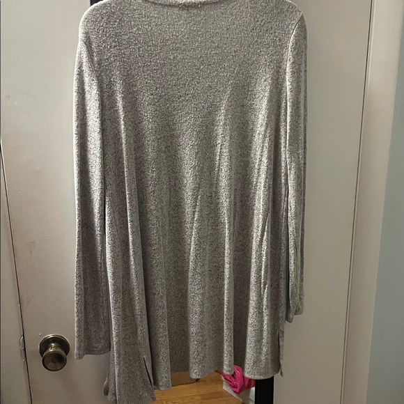 Iris Heather Gray Knit Top - Picture 6 of 6